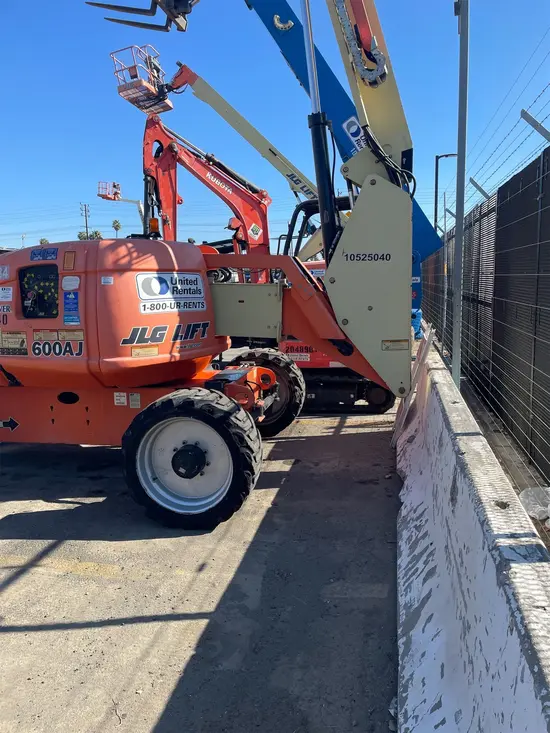 2016 JLG 600AJ Articulating Boom Lift