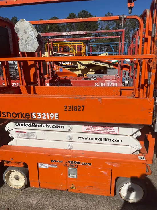 2019 Snorkel S3219E Scissor Lift
