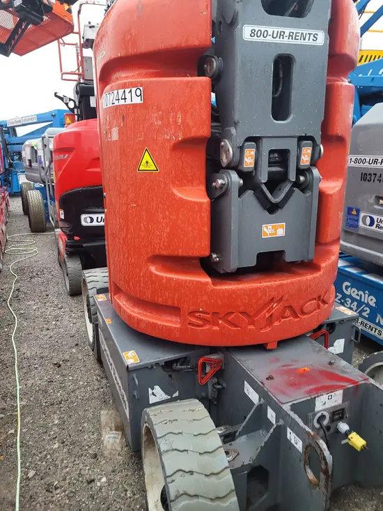 2018 Skyjack SJ30ARJE Articulating Boom Lift