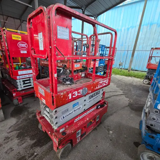 2017 MEC 1330SE Scissor Lift