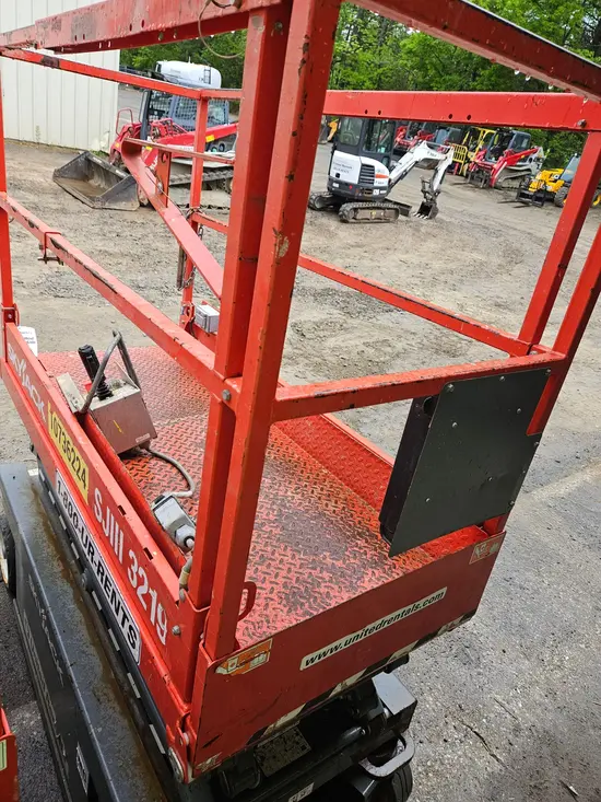 2018 Skyjack SJIII3219 Scissor Lift