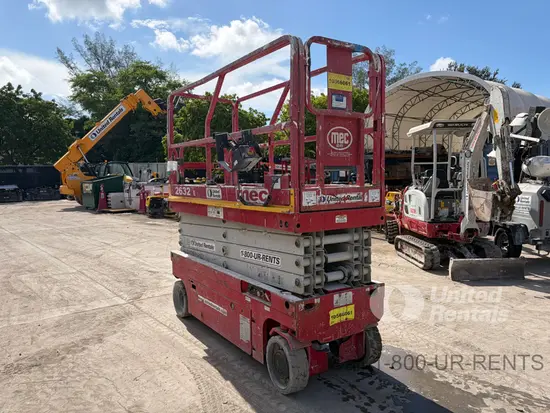 2017 MEC 2632SE Scissor Lift