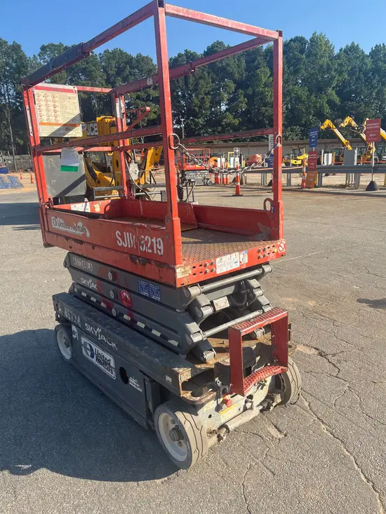 2017 Skyjack SJIII3219 Scissor Lift