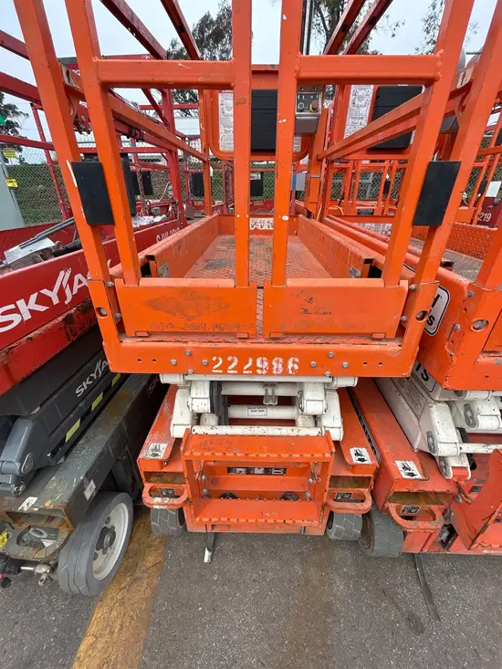 2019 Snorkel S3219E Scissor Lift