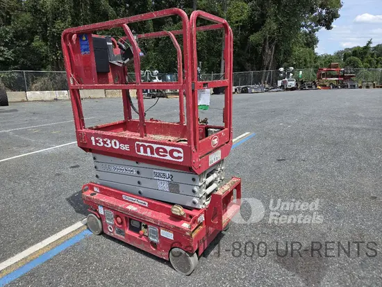 2018 MEC 1330SE Scissor Lift