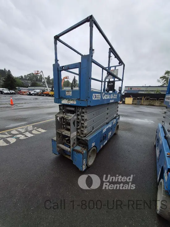 2017 Genie GS-3232 Scissor Lift