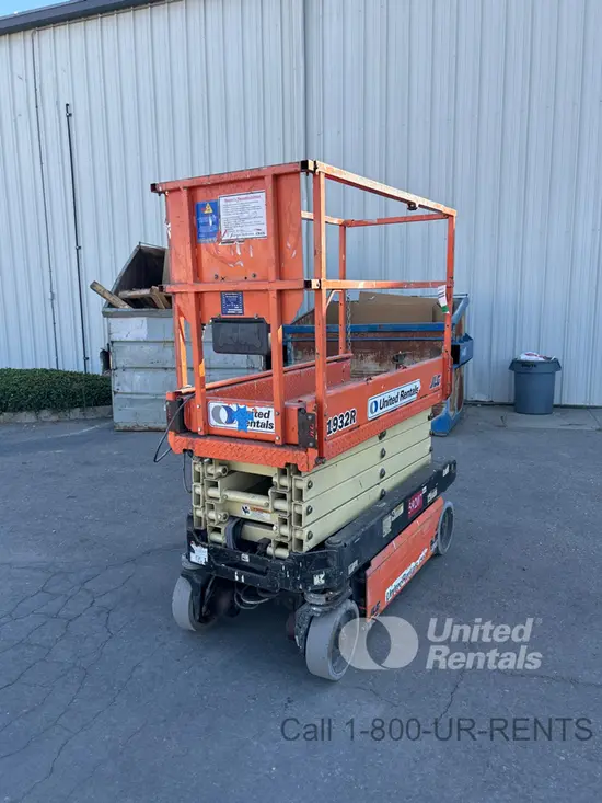 2018 JLG 1932R Scissor Lift