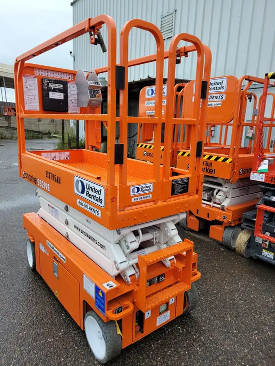 2018 Snorkel S3219E Scissor Lift