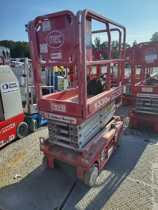 2019 MEC 1330SE Scissor Lift