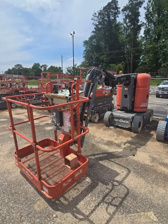 2018 Skyjack SJ30ARJE Articulating Boom Lift