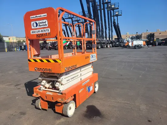 2018 Snorkel S3219E Scissor Lift