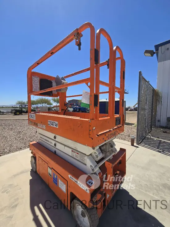 2019 Snorkel S3219E Scissor Lift
