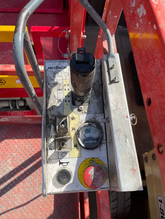 2018 Skyjack SJIII4740 Scissor Lift