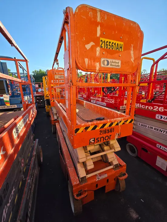 2018 Snorkel S3226E Scissor Lift