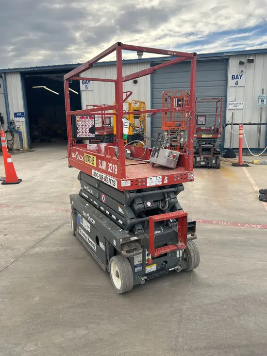 2018 Skyjack SJIII3219 Scissor Lift
