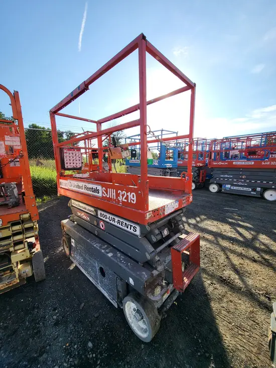 2017 Skyjack SJIII3219 Scissor Lift