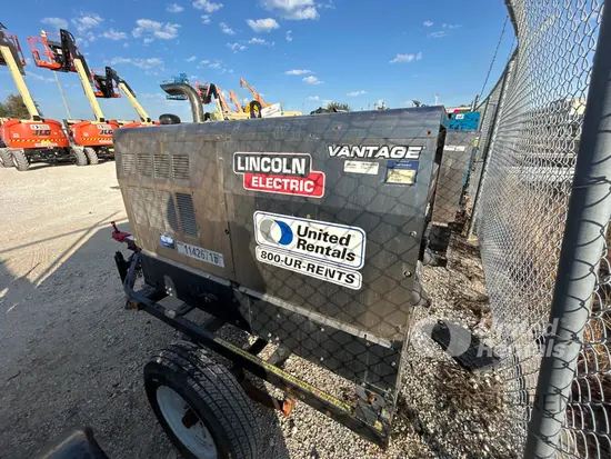 2022 Lincoln Electric LE500X Welder