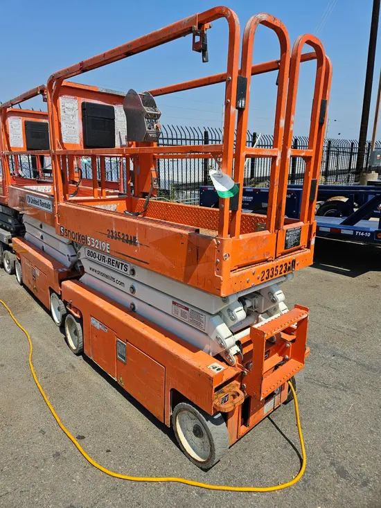 2019 Snorkel S3219E Scissor Lift