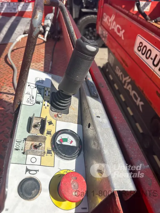 2019 Skyjack SJIII3220 Scissor Lift