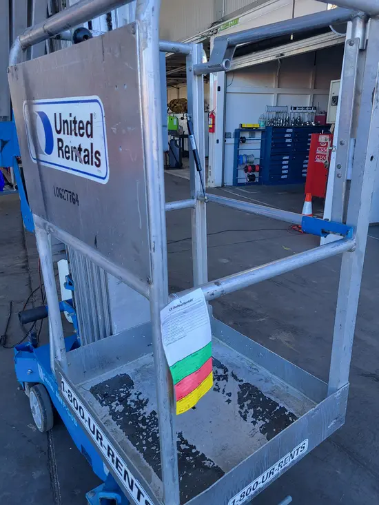 2017 Genie AWP-30SDC Pusharound Lift