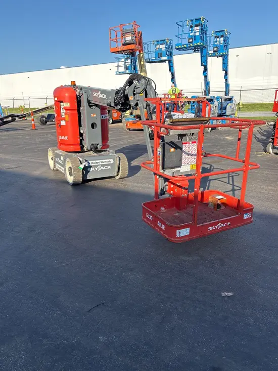 2018 Skyjack SJ30ARJE Articulating Boom Lift