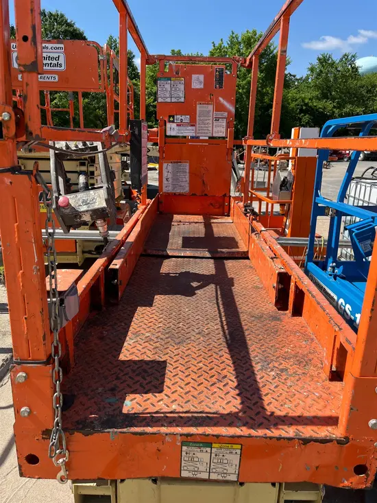 2018 JLG 2632ES Scissor Lift