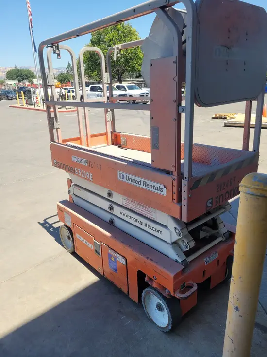 2018 Snorkel S3219E Scissor Lift