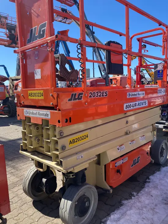 2017 JLG 2032ES Scissor Lift