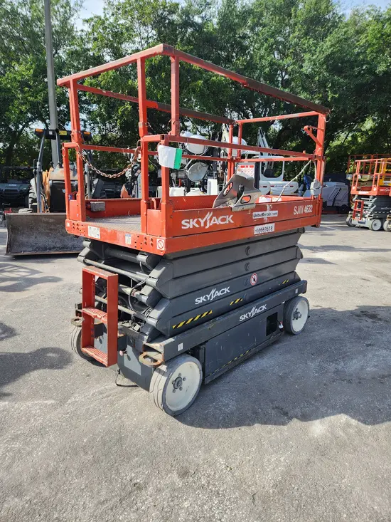 2017 Skyjack SJIII4632 Scissor Lift