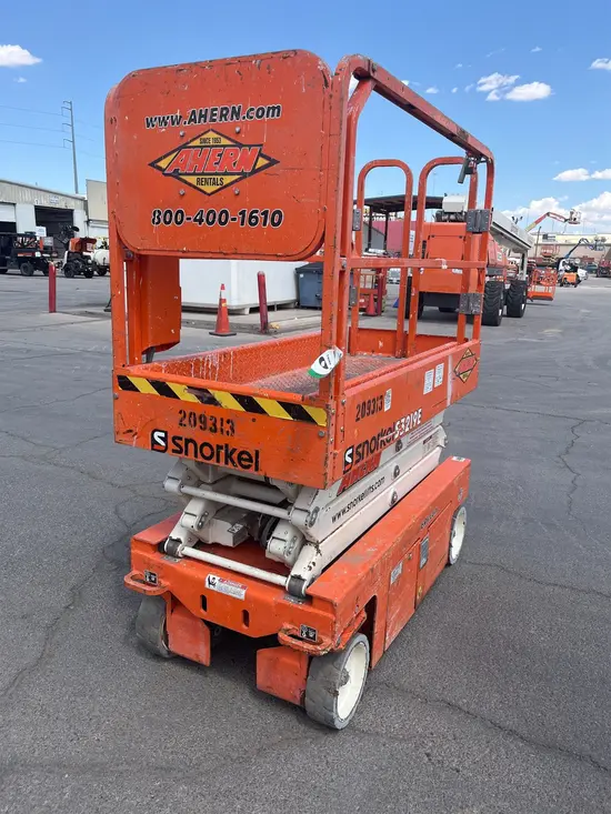 2018 Snorkel S3219E Scissor Lift