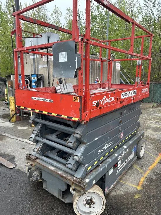 2017 Skyjack SJIII4740 Scissor Lift