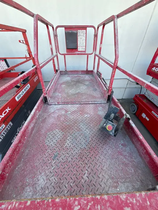 2019 MEC 3346SE Scissor Lift