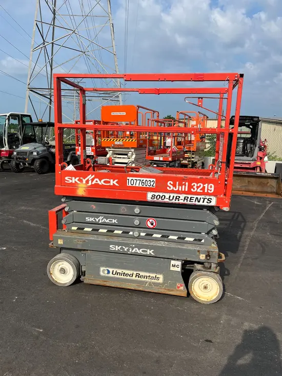 2018 Skyjack SJIII3219 Scissor Lift