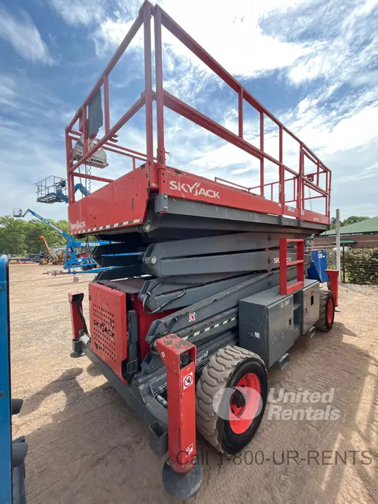2016 Skyjack SJ9250RT Rough Terrain Scissor Lift