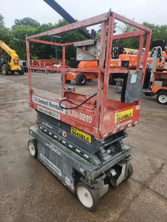 2018 Skyjack SJIII3219 Scissor Lift