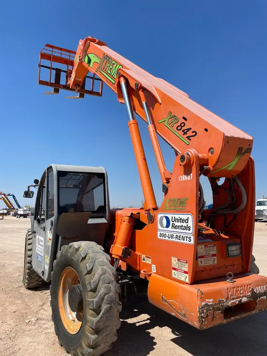 2013 XTREME XR842 Forklift