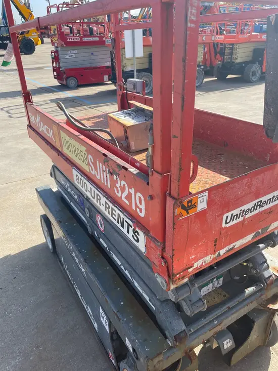 2018 Skyjack SJIII3219 Scissor Lift