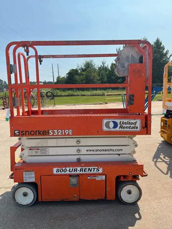 2019 Snorkel S3219E Scissor Lift