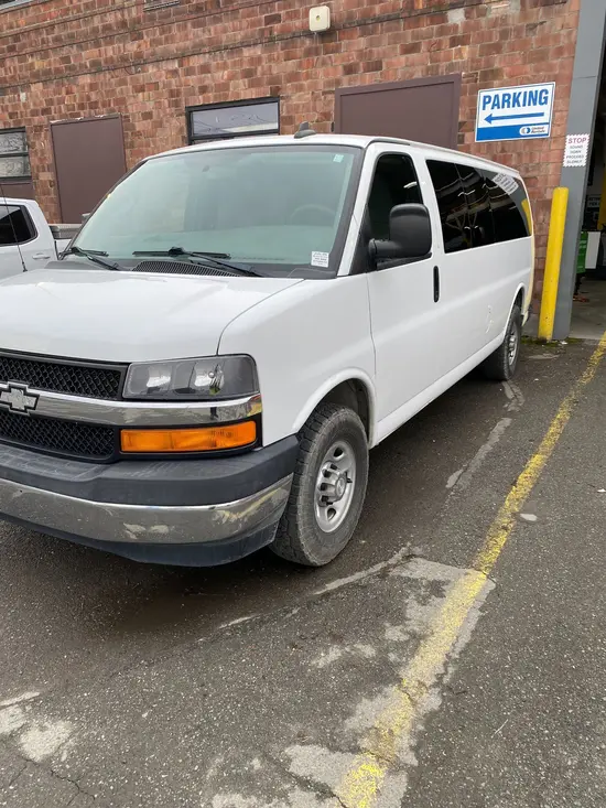 2017 Chevrolet E3500EXTLSGRWD