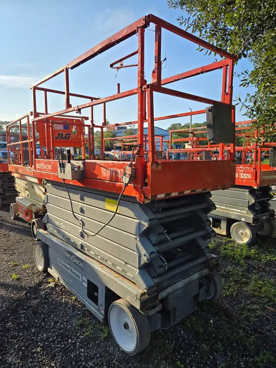 2017 Skyjack SJIII4740 Scissor Lift
