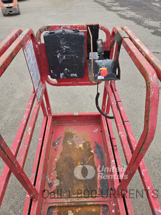 2017 MEC 1330SE Scissor Lift