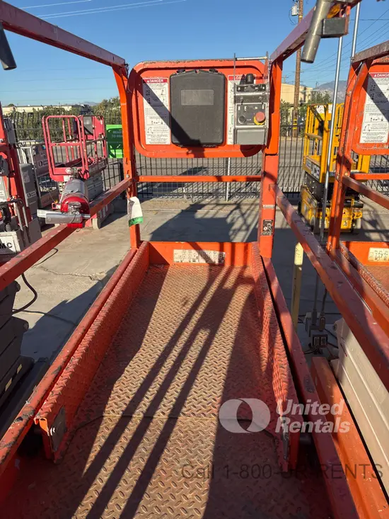 2019 Snorkel S3226E Scissor Lift