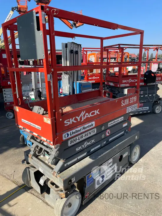 2018 Skyjack SJIII3219 Scissor Lift