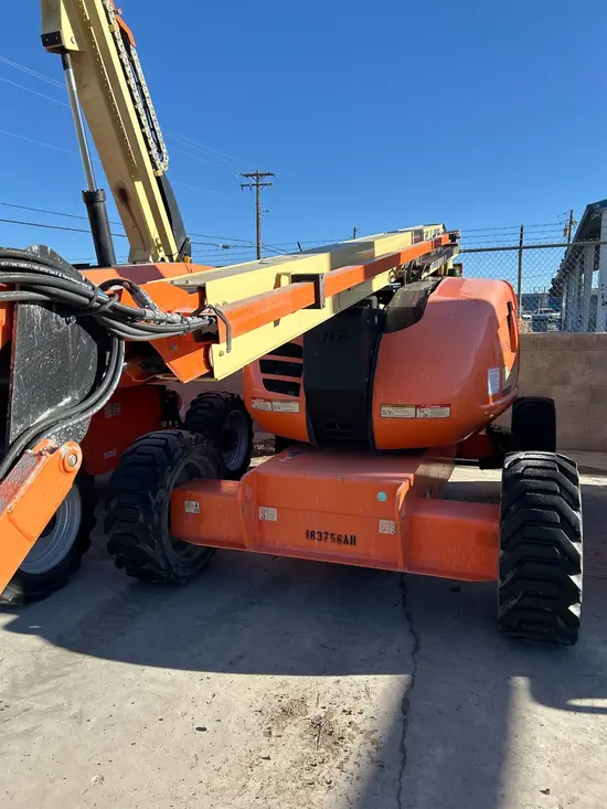 2017 JLG 600AJ Articulating Boom Lift