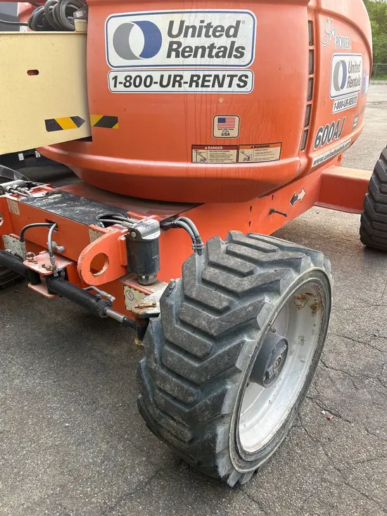 2017 JLG 600AJ Articulating Boom Lift