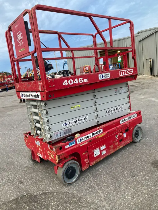 2017 MEC 4046SE Scissor Lift