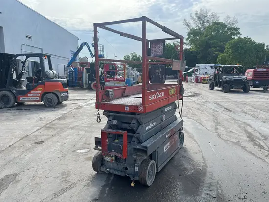 2016 Skyjack SJIII3219 Scissor Lift