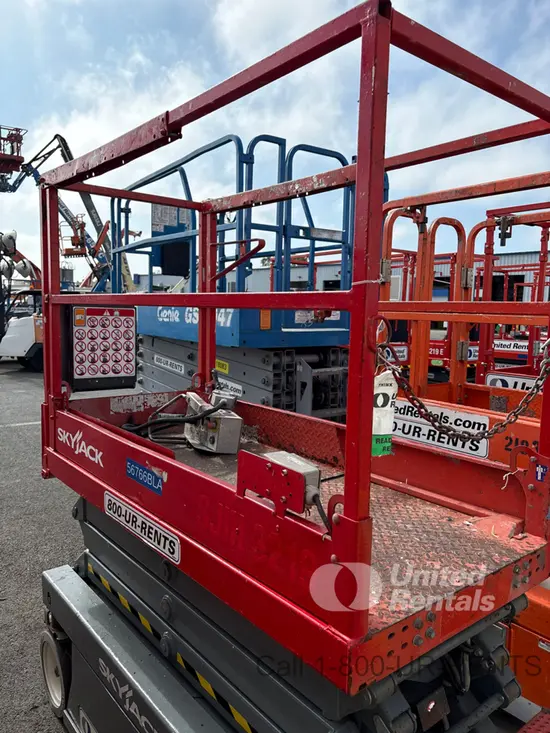 2018 Skyjack SJIII3219 Scissor Lift