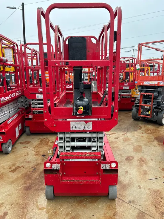 2018 MEC 1330SE Scissor Lift