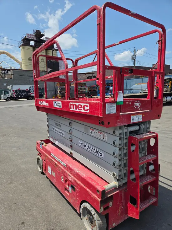 2018 MEC 4046SE Scissor Lift